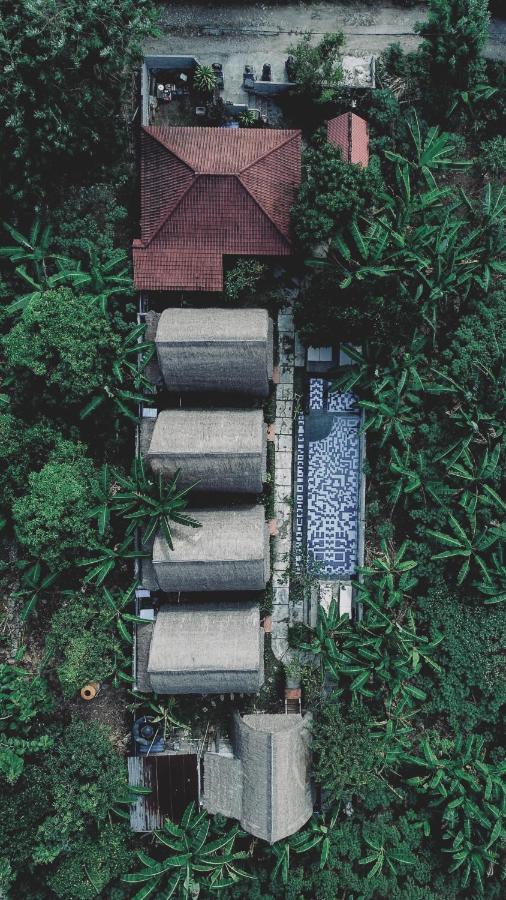 Honeybee Huts Acomodação com café da manhã Lembongan Exterior foto