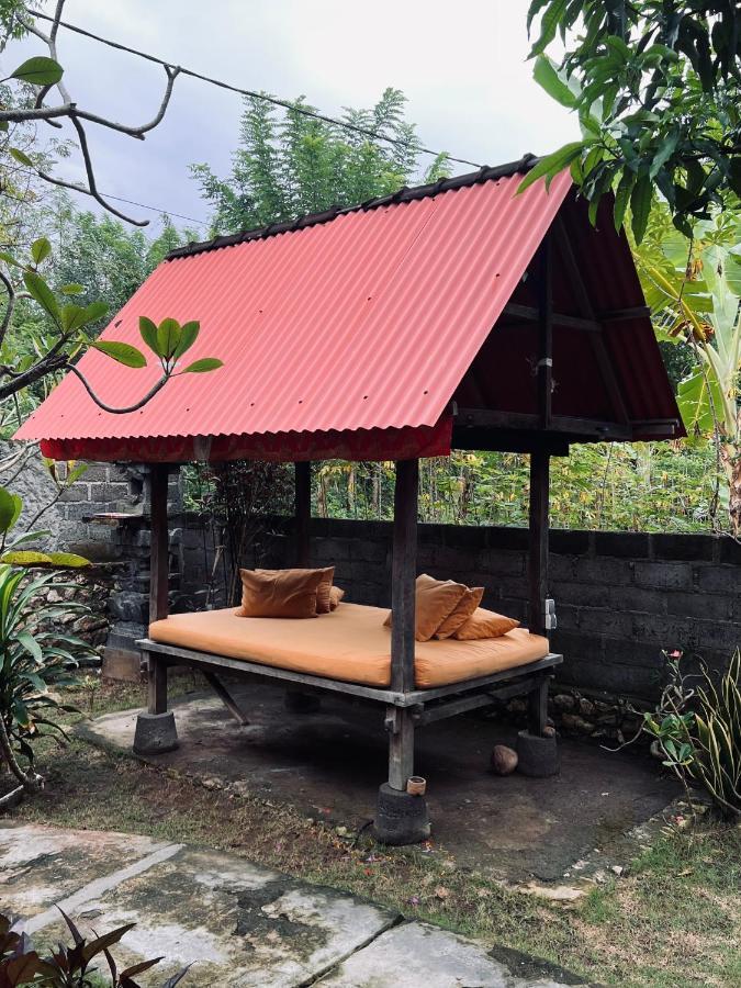 Honeybee Huts Acomodação com café da manhã Lembongan Exterior foto