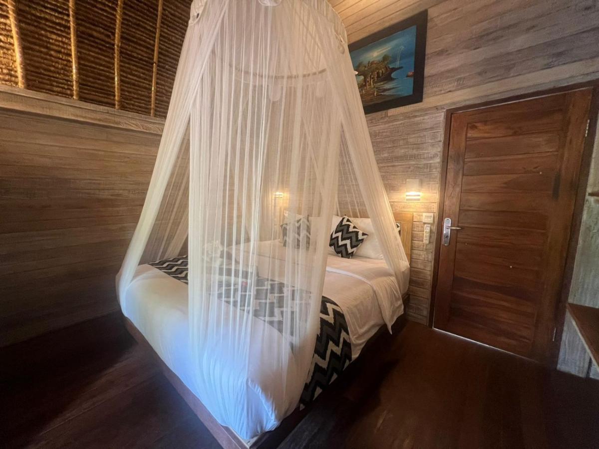 Honeybee Huts Acomodação com café da manhã Lembongan Exterior foto